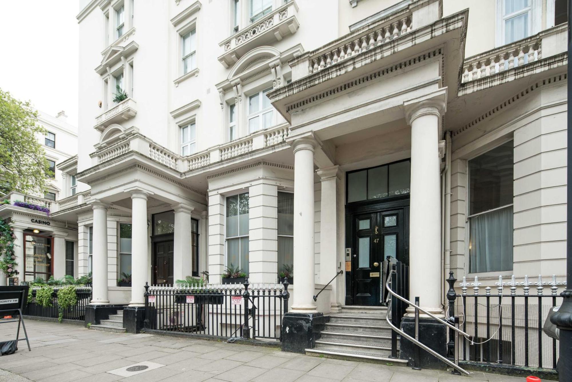 Roof Haven At Kensington Mews Apartment Лондон Екстериор снимка